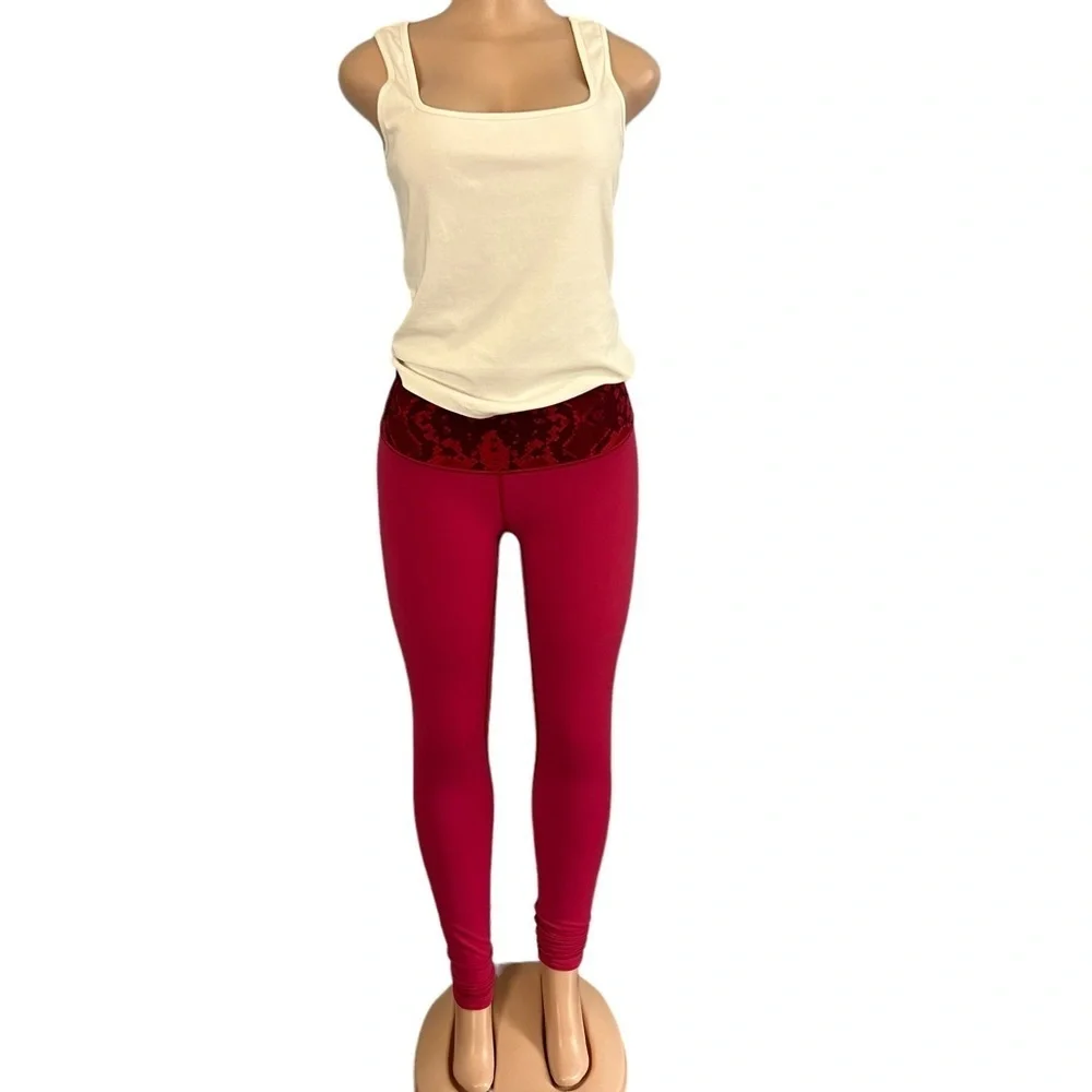 Lululemon Wunder Under Pant III (Reversible) Cranberry / Alarming
